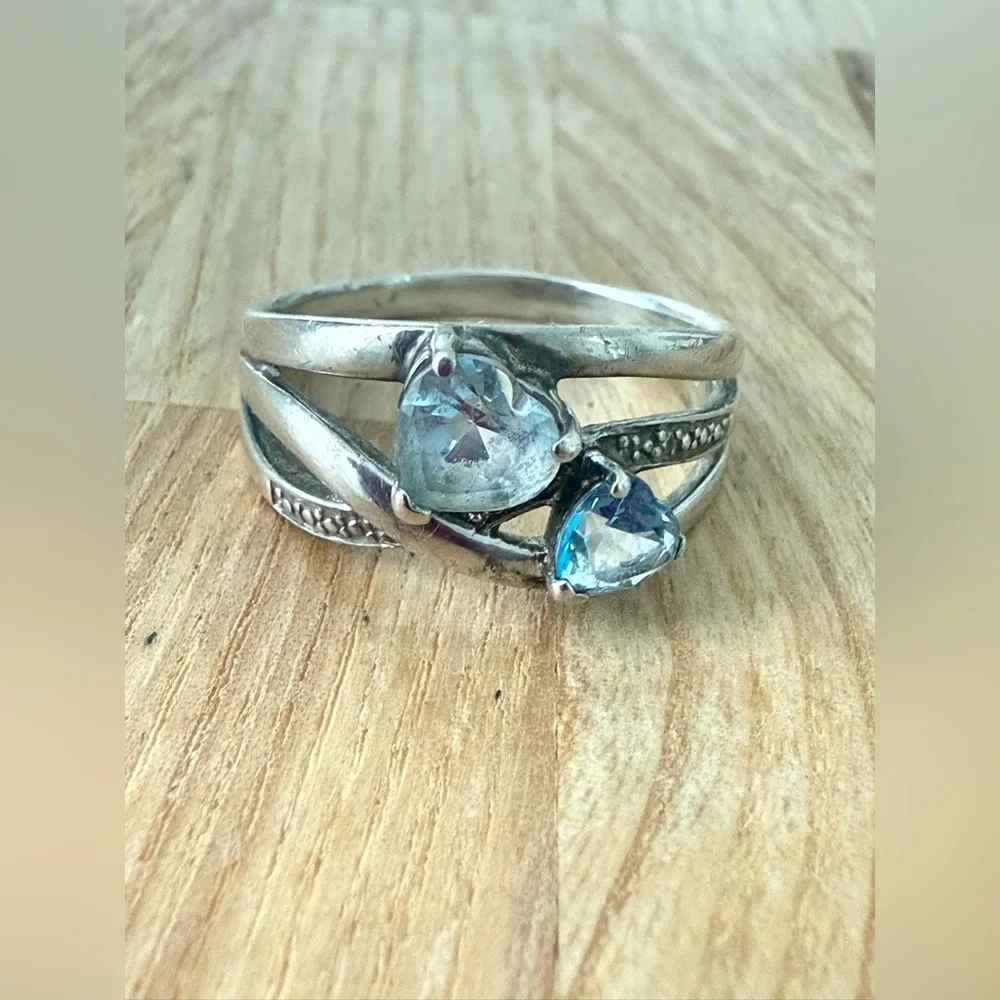 925 Sterling silver blue heart ring size 8.5